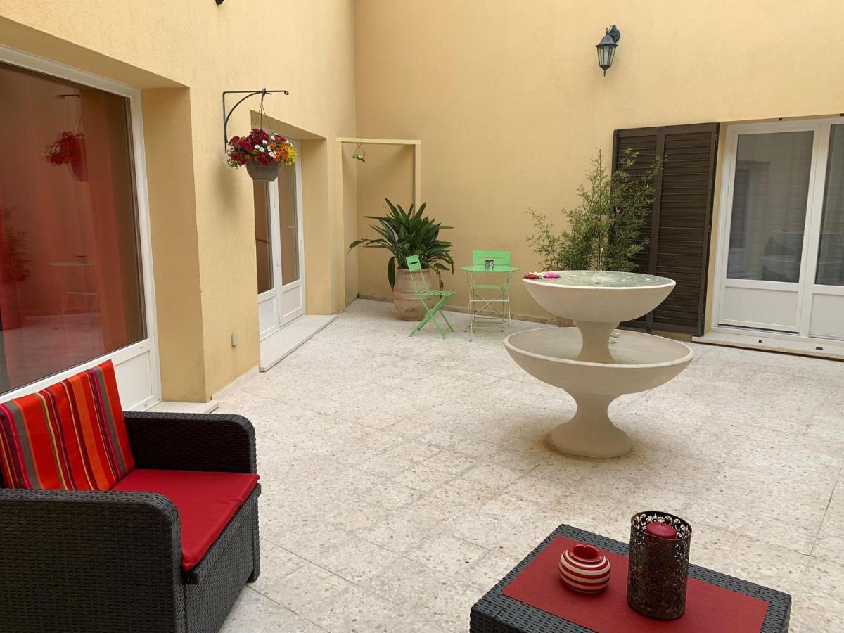 Apartmán Le Patio Sarrians Exteriér fotografie